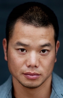 Актер Кенни Лоу