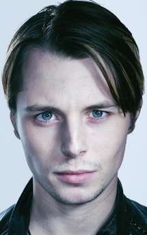 Актер Макс Фаулер