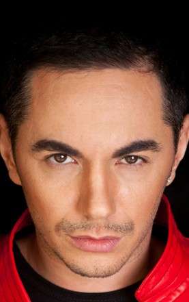 Актер Тимур Родригез