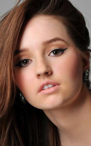 Фото Кейтлин Девер