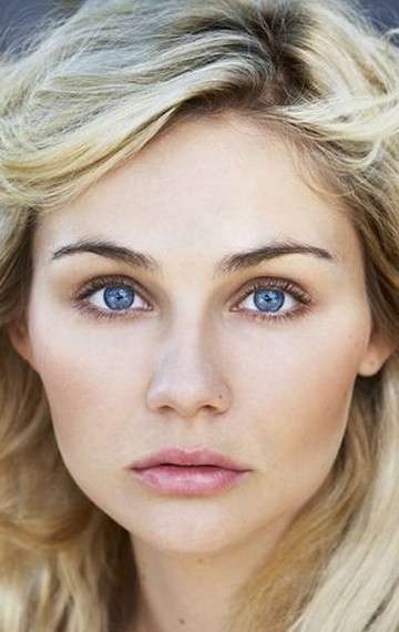 Фото Клер Бауэн