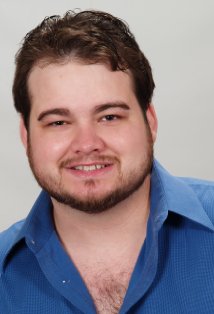 Актер Брэд Лео Лион