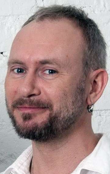 Актер Александр Лушин