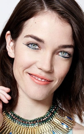 Актер Celia Rowlson-Hall