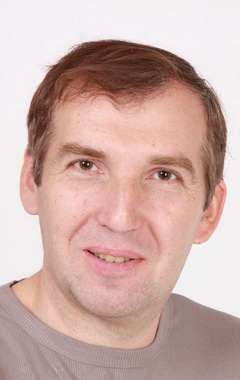 Актер Виталий Гусев