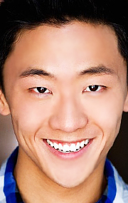 Актер Марк Догерти