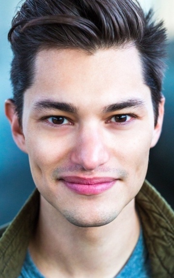 Актер Зэк Вилла