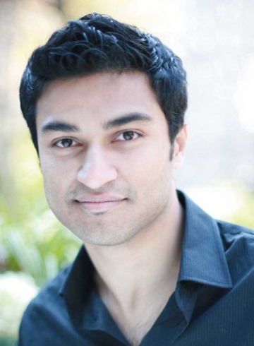 Актер Али Кхан