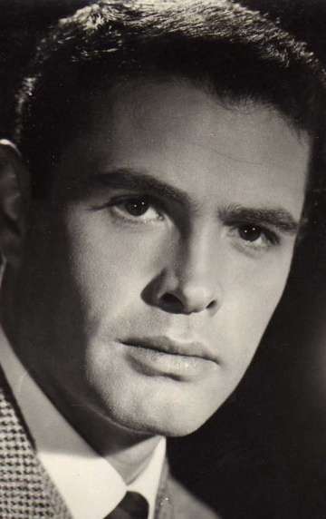 Актер Анхель Аранда