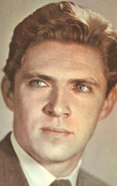 Актер Владимир Гусев