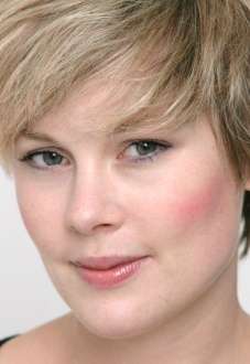 Фото Бет Эйнсли