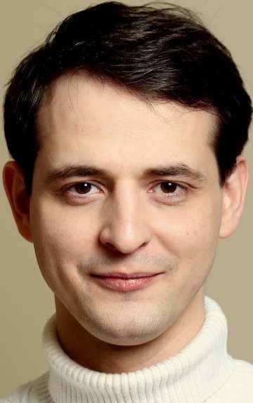 Актер Андрей Булатов