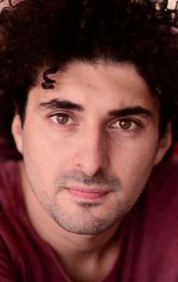 Актер Люка Авальяно