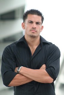 Актер Альберт Валладарес