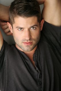 Актер Дэнни Уоттерс