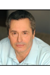 Актер Том Дельконте