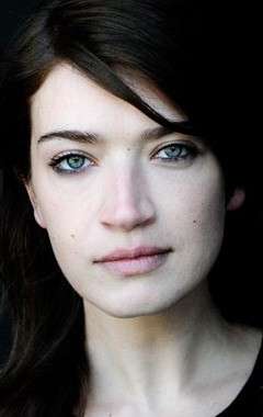 Актер Анна Бедерке