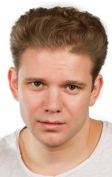 Актер Сергей Потапов