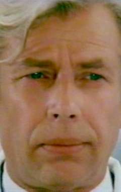 Актер Борис Лукьянов