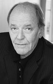 Актер Доминик Бриан