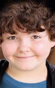 Актер Аэдин Минкс