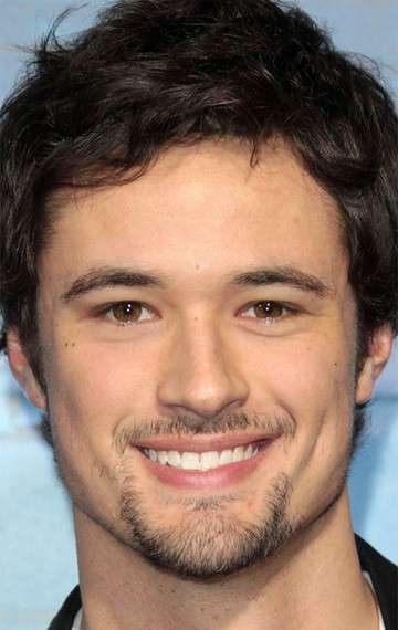 Актер Мэттью Эткинсон