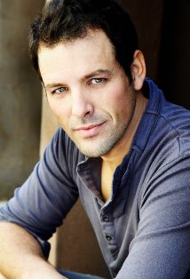 Актер Дрю Пирсон