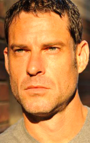 Актер Тарис Тайлер