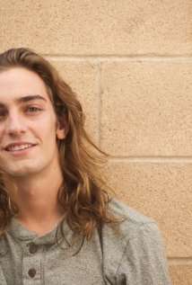 Актер Эндрю Лютеран