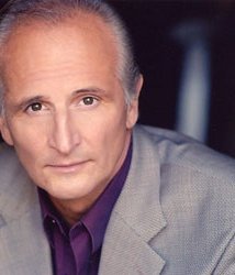 Актер Майкл Саглимбини