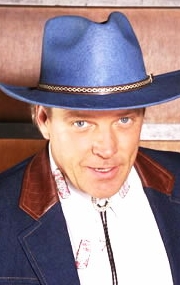 Актер Joseph Fuzessy