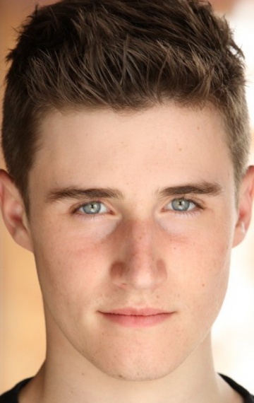 Актер Остин Джеймс Вулф