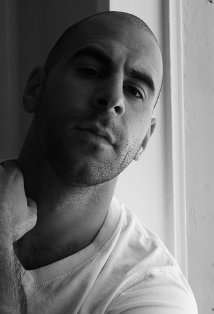 Актер Грегори Николас Вротсос