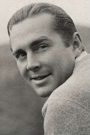 Фото Джеймс Данн