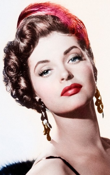 Актер Надя Тиллер