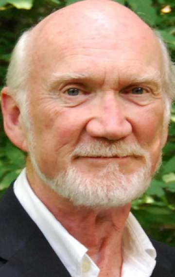 Актер Колин Фокс