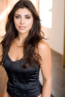 Актер Джина Кантрелл