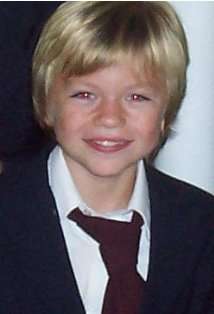 Актер Лукас МакХью Кэролл