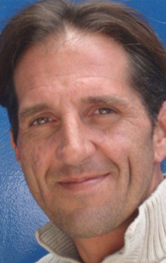 Актер Дэвид Дастин Кенион