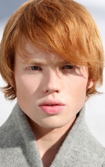 Актер Уэсли МакИннес