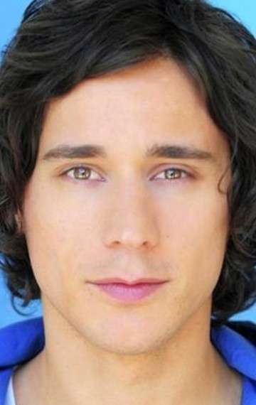 Актер Питер Гадиот