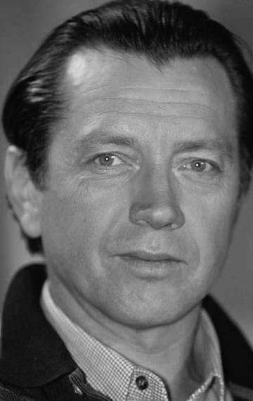 Актер Бернар Жиродо