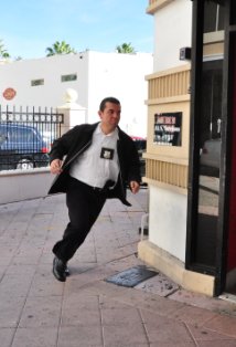 Актер Майк Гусман