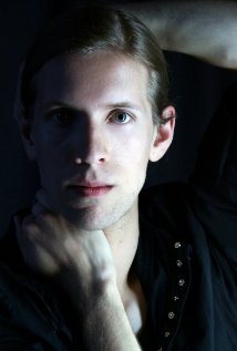 Актер Кори Томичич