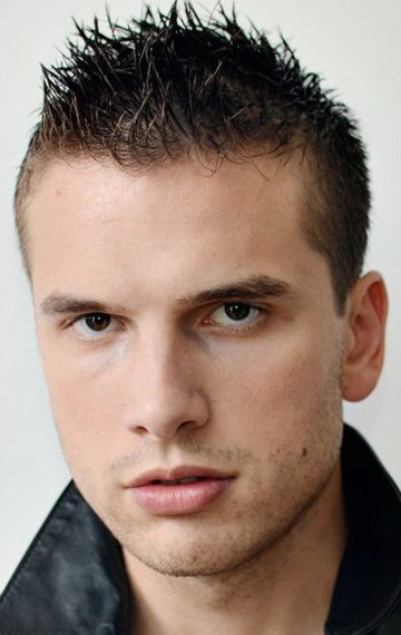 Актер Клэй фон Карловиц