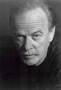 Актер Майкл С. Гвин