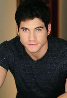 Актер Майкл Донджер