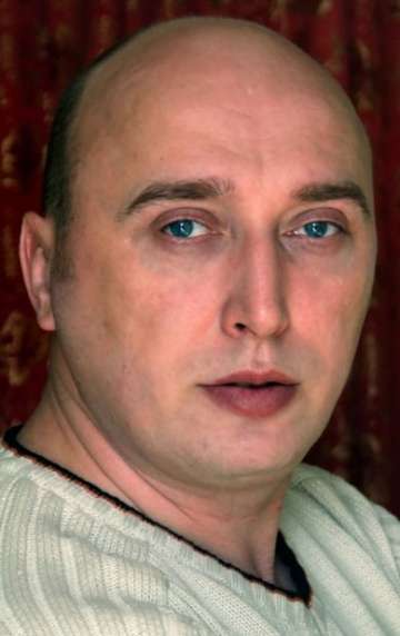 Актер Юрий Акулинин