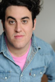 Актер Аарон Глейсер