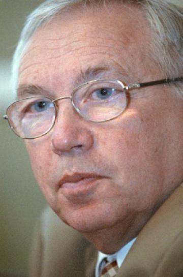 Актер Владимир Лукин